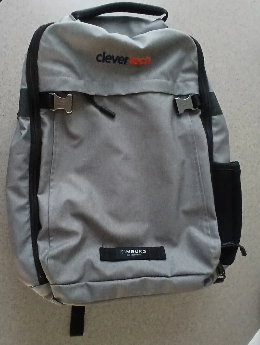 Timbuk2 Light Gray Men's Backpack with Black Accents